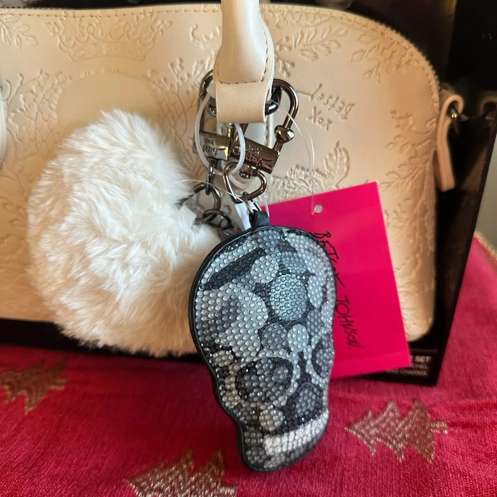 NIB Betsey Johnson Chalk XOGema‎ Skull satchel set